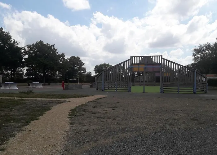 Mobil 3*** Piscine Chauffee キャンプ場